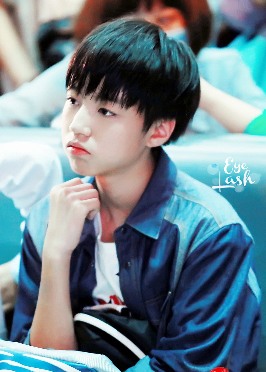 王俊凯 生活照 - mtime时光网