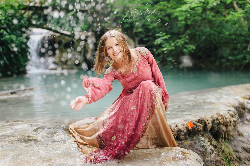 3200x2133 (2037 kb)         : 2-14-2016上传人: berylwang