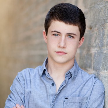 迪兰·米内特 dylan minnette